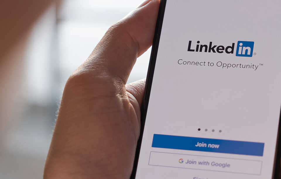 Publicación profesional en LinkedIn con alto alcance